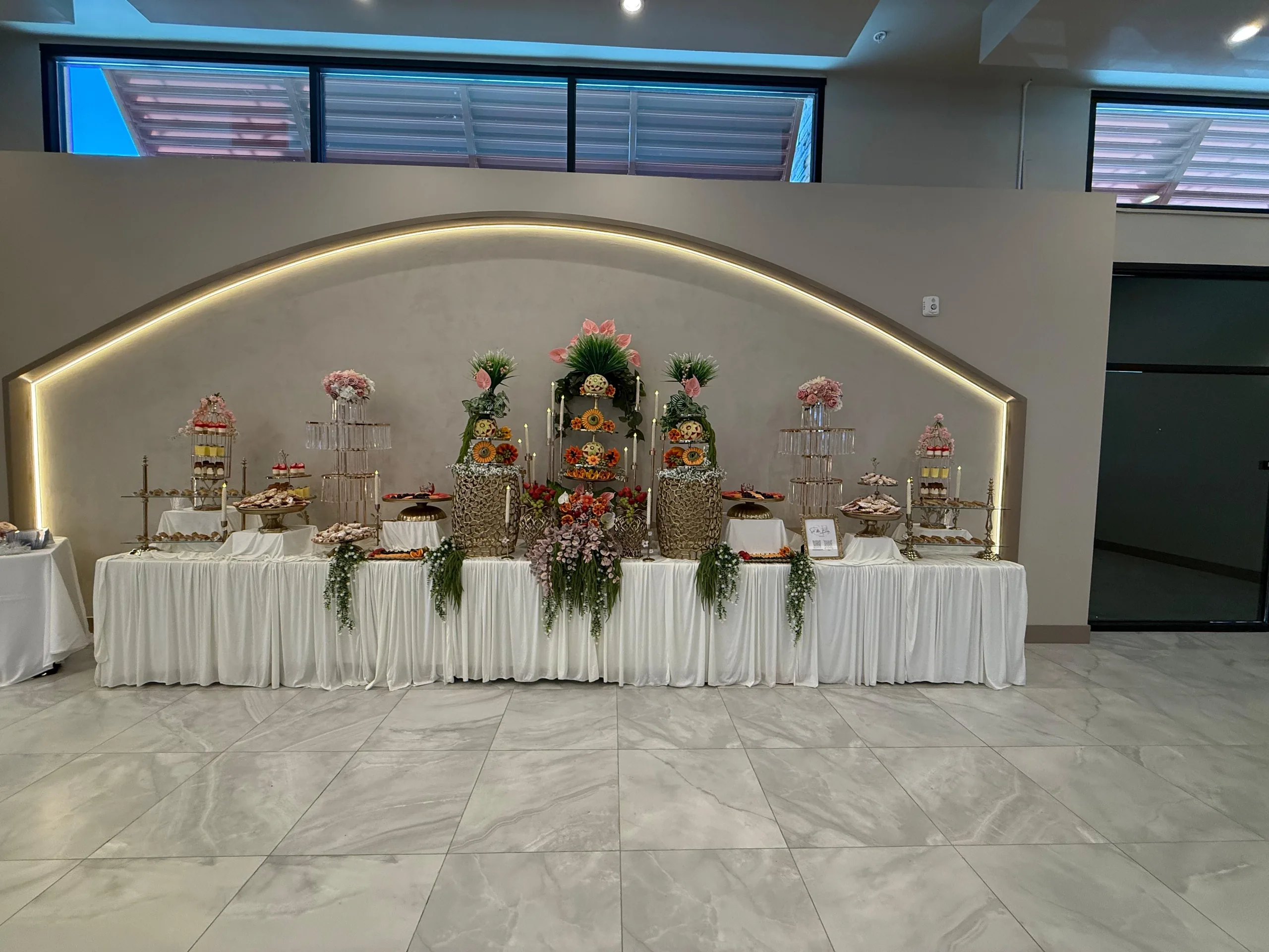 GOURMET DESSERT & FRUIT DISPLAY